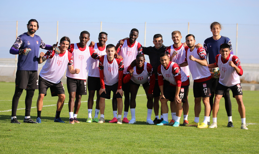 Sivasspor, Antalya kampını tamamladı