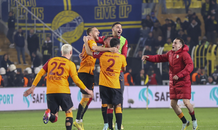 Galatasaray, Kadıköy'de kazandı