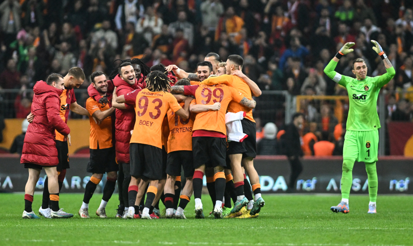 Galatasaray kazandı, Okan Buruk rekoru kırdı