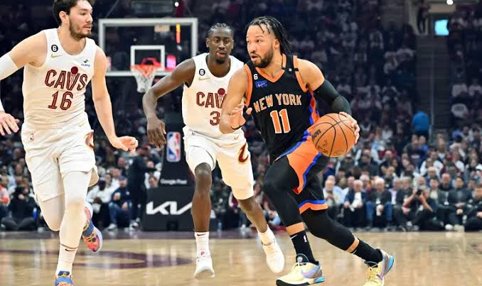 Knicks, Cavaliers'a karşı seride 2-1 öne geçti