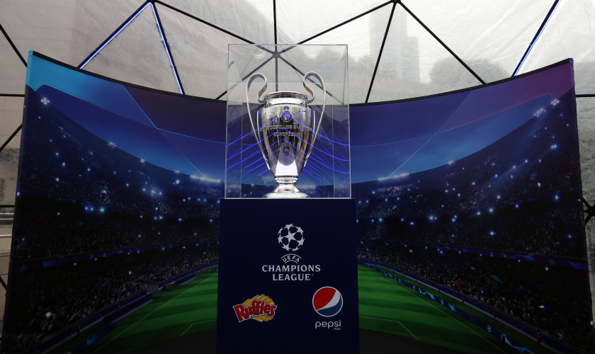 UEFA Şampiyonlar Ligi kupası, İstanbul'da