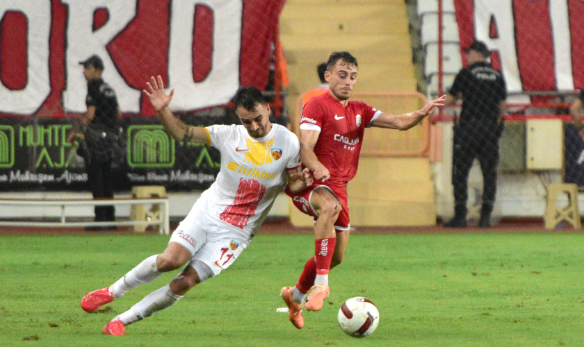 Antalya'da karşılıklı goller