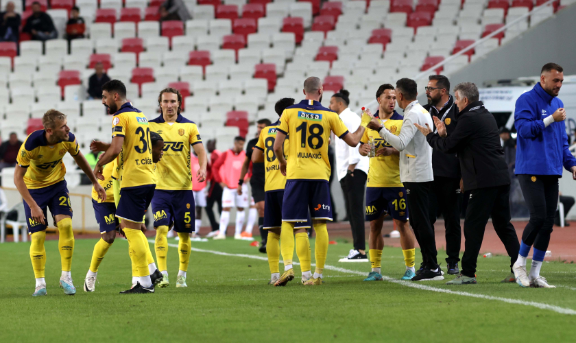 Eksik Sivasspor Ankaragücü'ne kaybetti